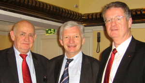 Alain Berthe avec Pierre Camou et Bernard Lapasset