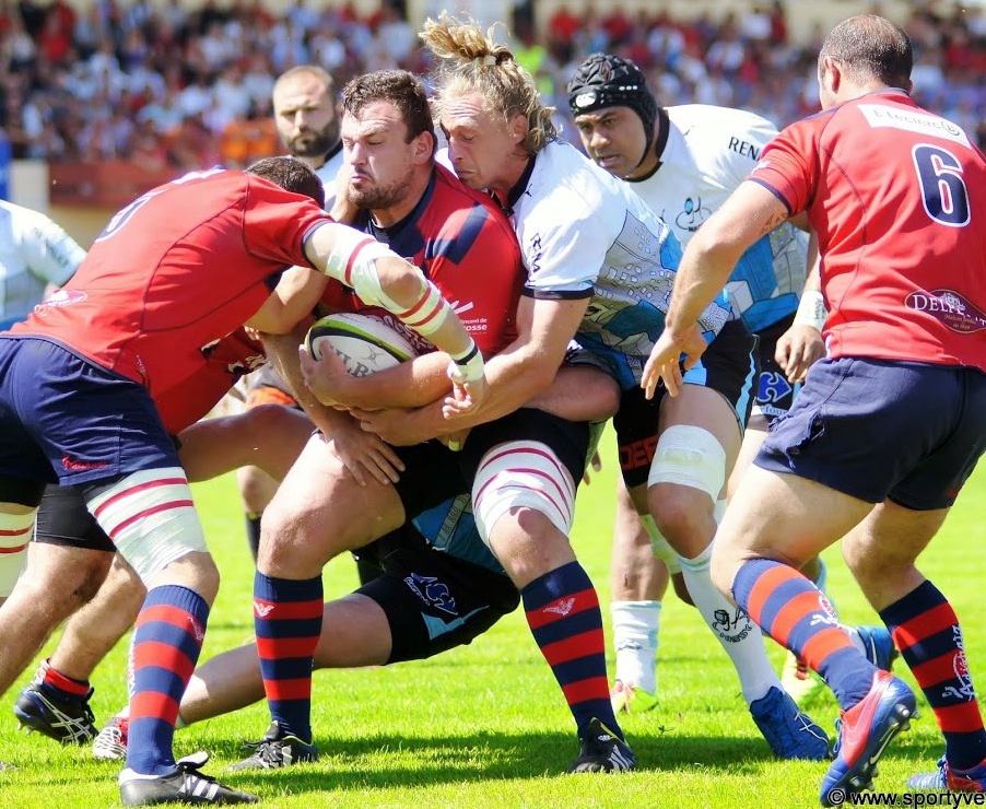 adrien attia - ruck massy - photo Sport Yves