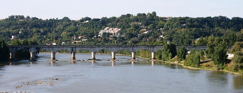 Pont Canal Agen Wikipedia Mike Peel